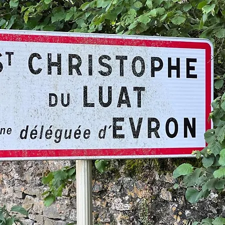 Charming In A Typical French Village Holiday home